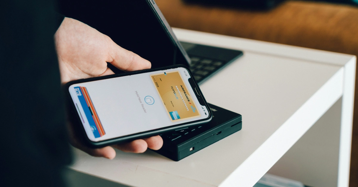 Vous n'aimez pas Apple Wallet qui vous envoie des promotions «F1»? Utilisez cette astuce pour les désactiver