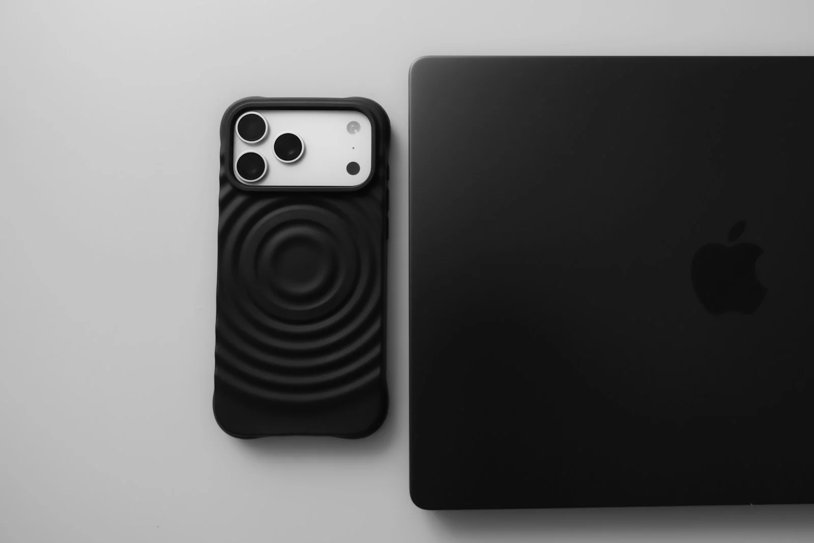 L'iPhone 17 est-il livré avec un chargeur ? Déballage du contenu de la boîte