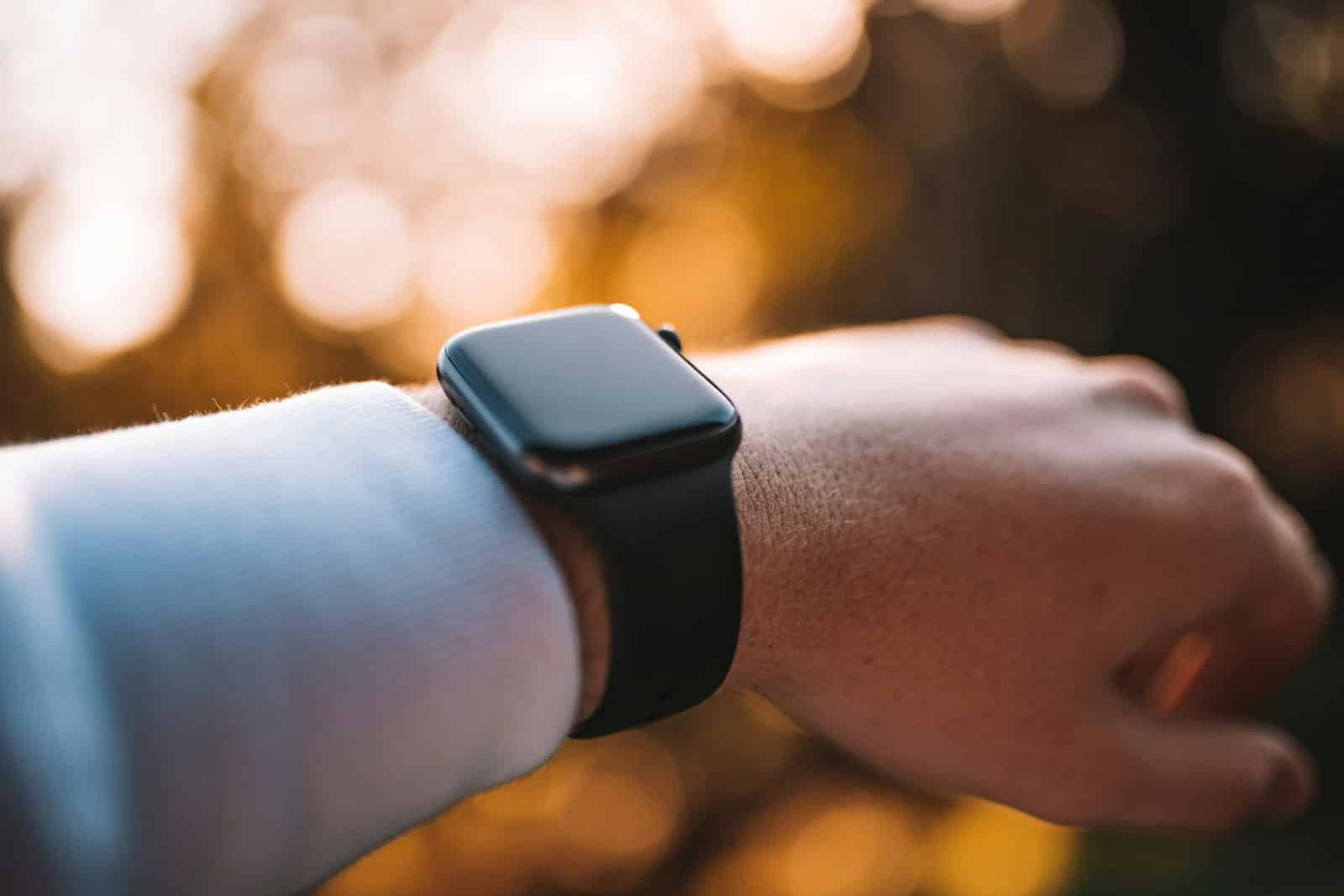 Mon Apple Watch est figée sur le logo Apple